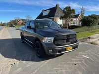 Dodge Ram 1500 4x4 lpg luchtvering bijtelling 25k super laag financiring v/a 350 p/m Foto