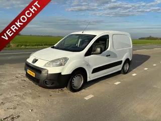 Peugeot Partner 1.6 HDI airco cruise  trekhaak MARGE  btw vrij