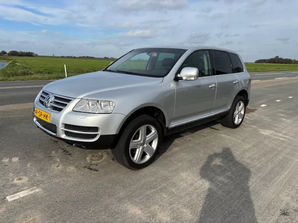 Volkswagen Touareg 4.2 V8 228KW 4MOTION AUT nieuwe auto met volledigeonderhoud historie